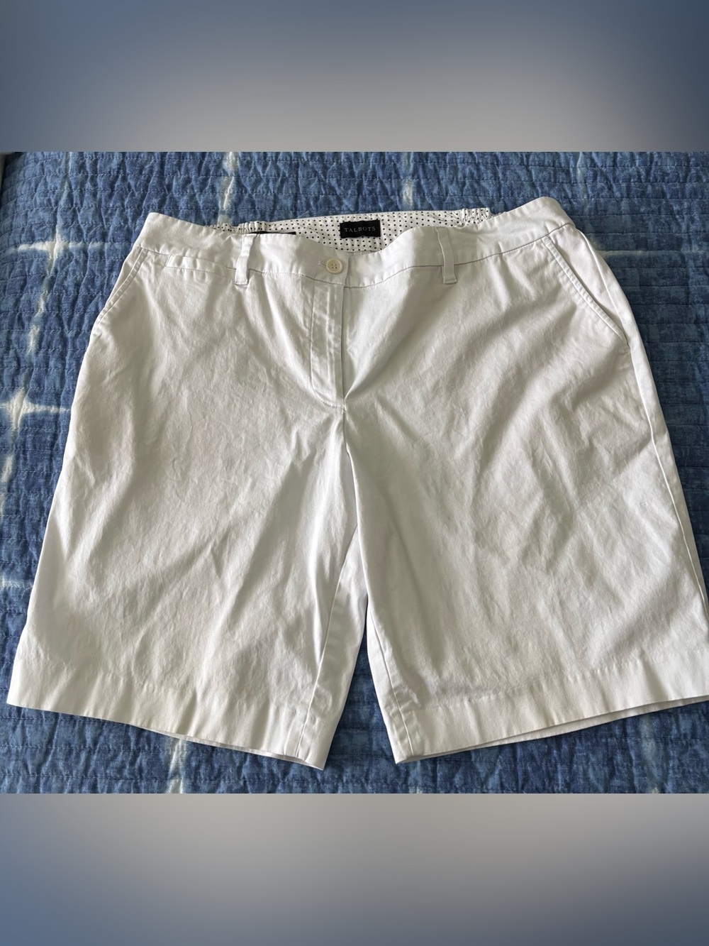 Talbots White Perfect Shorts 10 1/2 “ Zip Fly Button Closure Size 16W